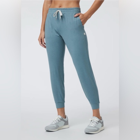 Vuori Pants - EUC Vuori performance joggers - Smoke Blue Heather - sz Med -  Athleisure